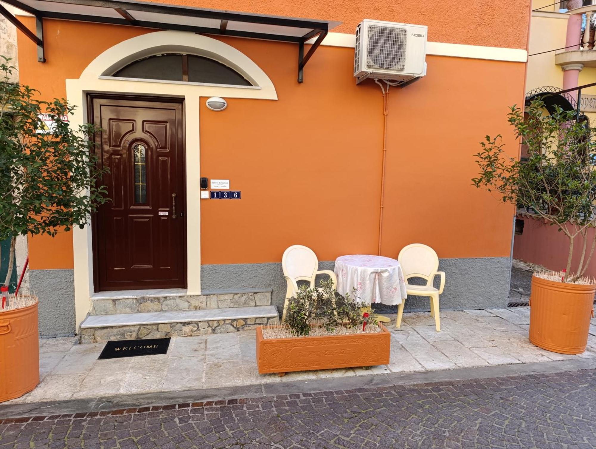 Savvas&Katia'S Luxury Studio Mantouki Bagian luar foto